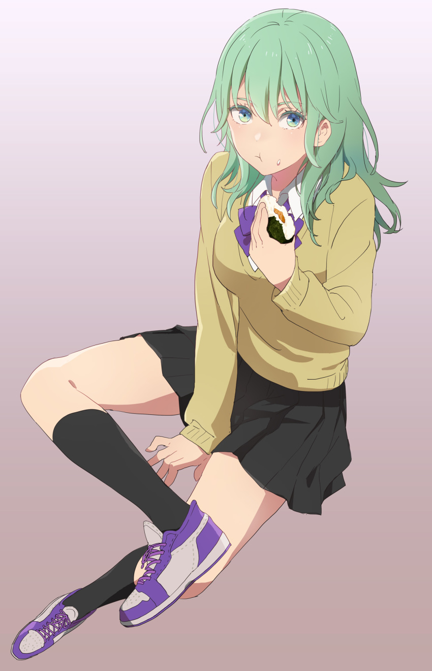 1girl alternate_costume asao_(vc) black_legwear black_skirt byleth_(fire_emblem) byleth_eisner_(female) closed_mouth eating fire_emblem fire_emblem:_three_houses food food_on_face green_eyes green_hair highres holding long_sleeves shoes simple_background sitting skirt socks solo