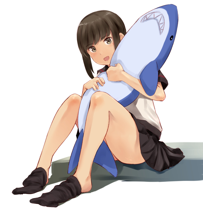 1girl :d black_hair black_legwear black_sailor_collar black_skirt eyebrows_visible_through_hair fubuki_(kantai_collection) green_eyes highres kantai_collection kneehighs kneehighs_pull open_mouth pleated_skirt remodel_(kantai_collection) sailor_collar school_uniform serafuku short_hair short_ponytail short_sleeves simple_background skirt smile solo wa_(genryusui) white_background