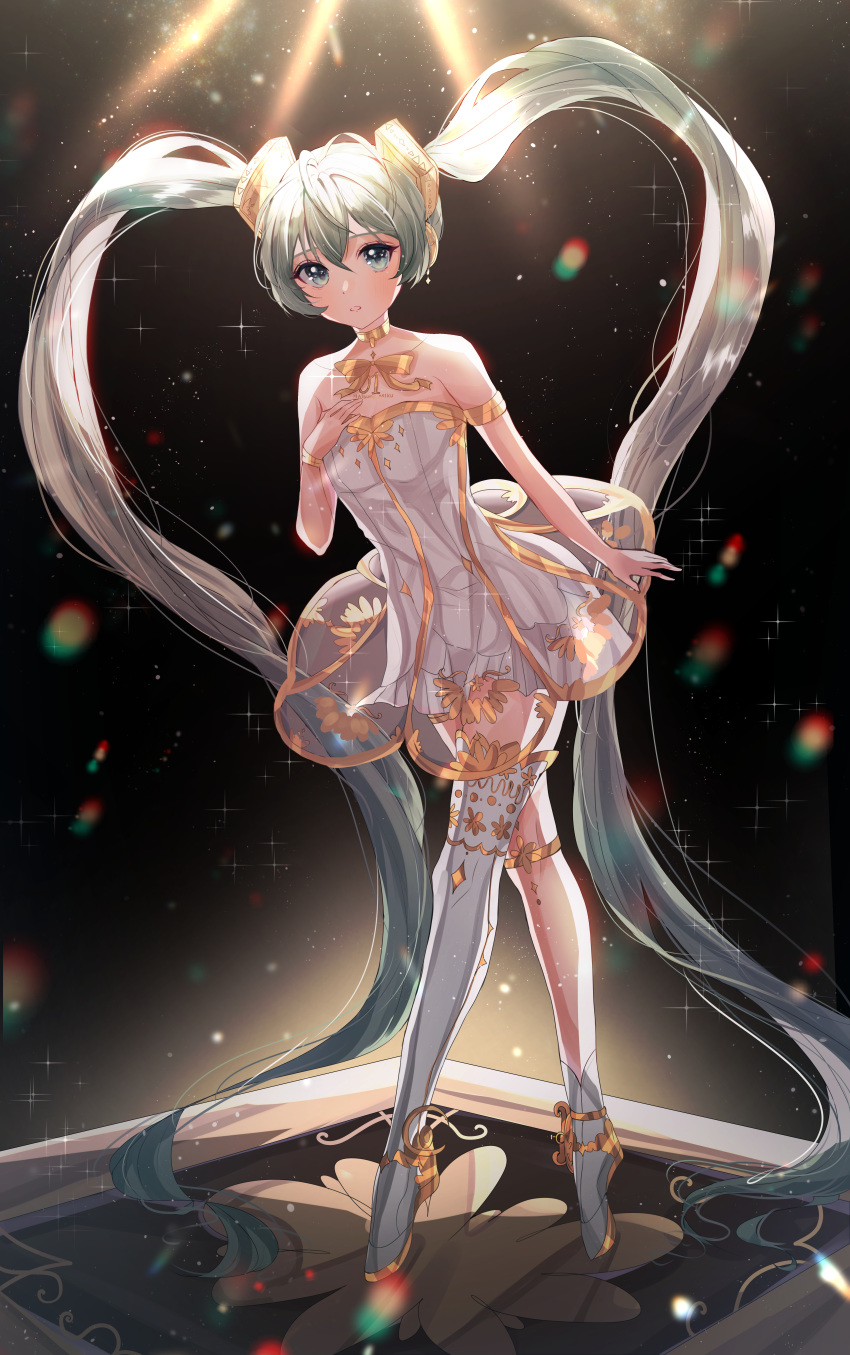 1girl absurdly_long_hair absurdres aqua_eyes aqua_hair backlighting ballet_dress ballet_slippers bare_shoulders black_background collar commentary dress floral_print full_body gold_bowtie gold_trim hair_ornament hand_on_own_chest hatsune_miku highres huge_filesize lens_flare long_hair miku_symphony_(vocaloid) rainbow see-through_dress single_thighhigh sleeveless sleeveless_dress solo spotlight standing strapless strapless_dress thigh-highs thigh_strap tiptoes twintails very_long_hair vocaloid white_dress white_legwear wine_(2148_wine)