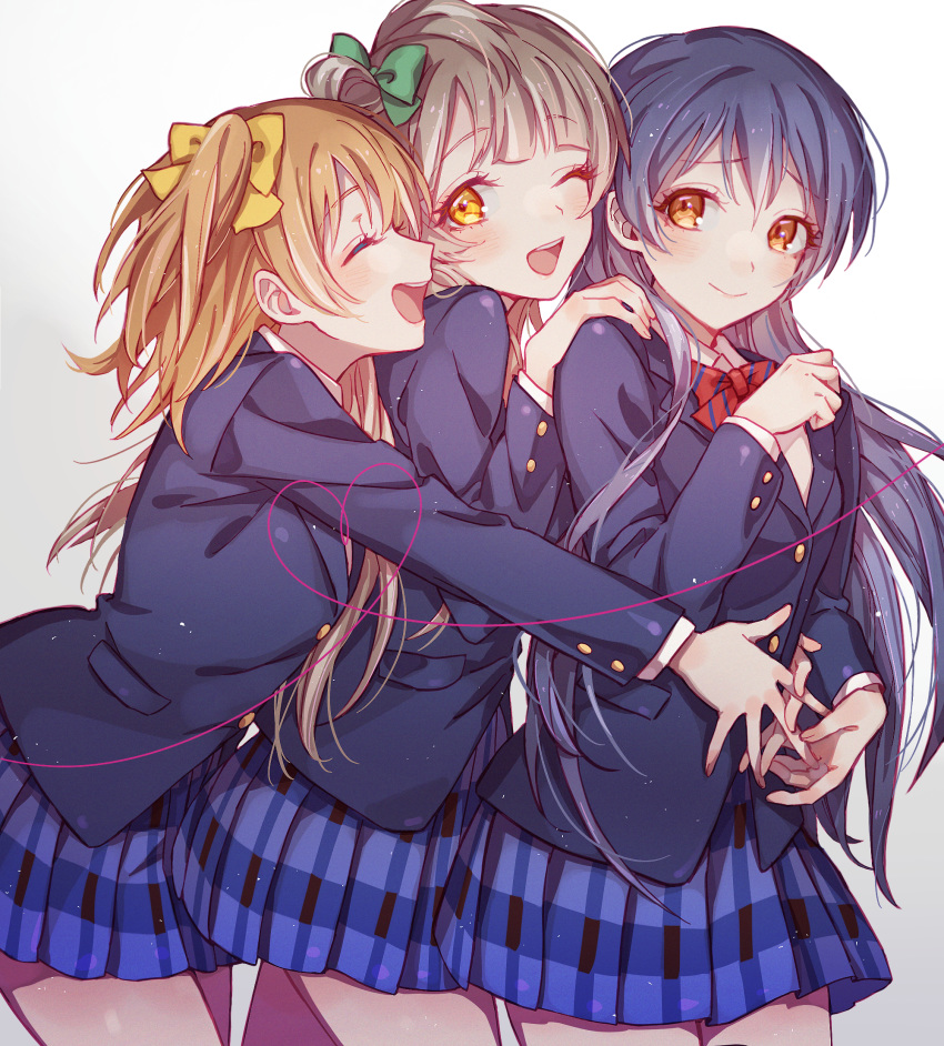 3girls ;d blue_hair bow closed_eyes commentary_request cowboy_shot girl_sandwich green_bow grey_hair hair_bow highres hug hug_from_behind io_(sinking=carousel) kousaka_honoka long_hair love_live! love_live!_school_idol_project minami_kotori multiple_girls one_eye_closed one_side_up open_mouth orange_hair otonokizaka_school_uniform sandwiched school_uniform short_hair simple_background smile sonoda_umi