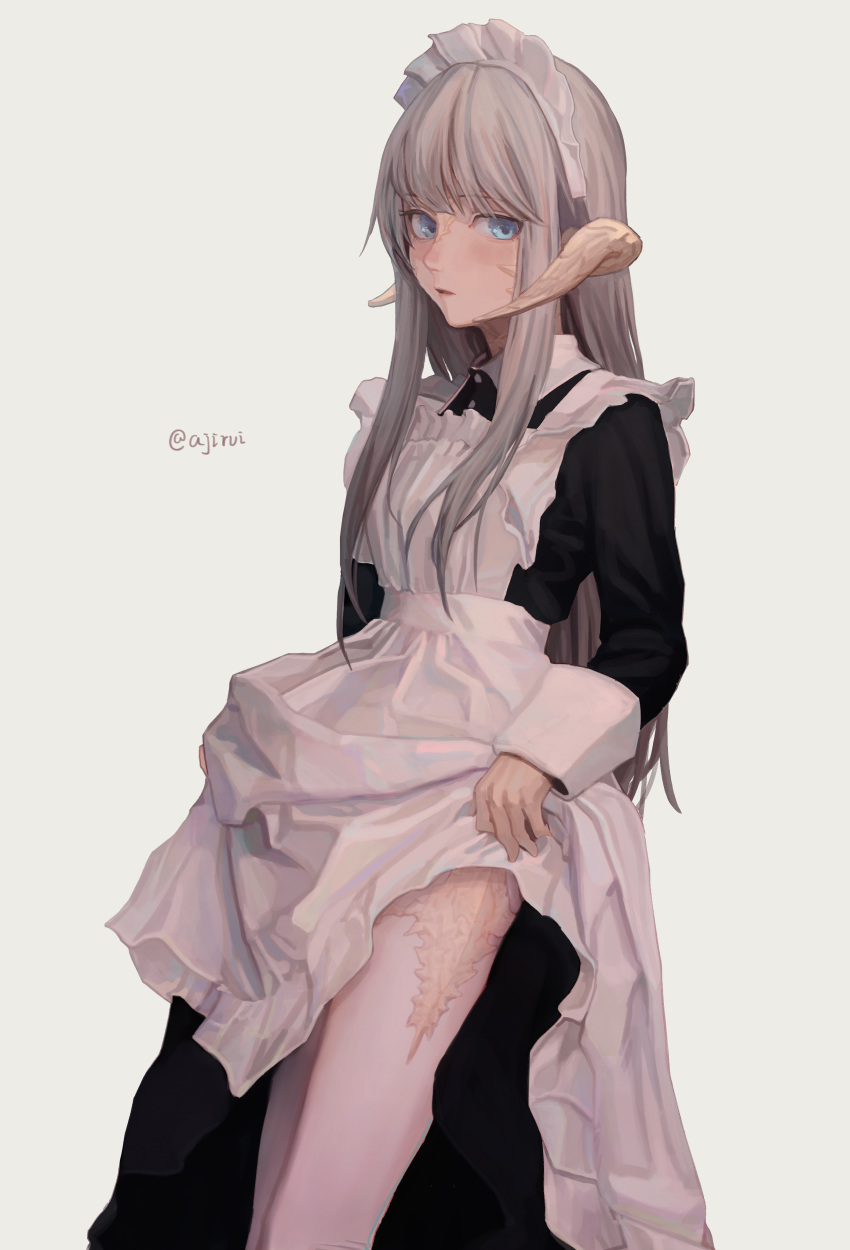 1girl absurdres ajirui apron au_ra bangs blue_eyes feet_out_of_frame final_fantasy final_fantasy_xiv grey_background highres horns long_hair long_sleeves looking_at_viewer maid_dress maid_headdress parted_lips scales simple_background skirt_hold solo twitter_username white_apron white_hair