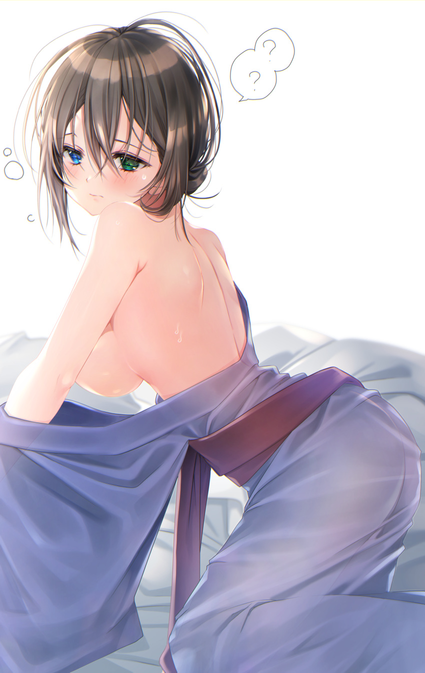 1girl ? all_fours ass bangs bare_shoulders bed_sheet blue_eyes blue_kimono blush breasts brown_hair closed_mouth eyebrows_visible_through_hair eyelashes from_side green_eyes hair_between_eyes hair_bun heterochromia highres japanese_clothes kimono large_breasts long_sleeves looking_at_viewer obi off_shoulder on_bed original owl_(polaris_ilu) sash shoulder_blades sideboob solo spoken_question_mark white_background yukata