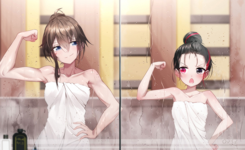 2girls ahoge bai_yemeng bangs bare_arms bare_shoulders black_hair blue_eyes breasts brown_eyes brown_hair collarbone commentary_request eyebrows_visible_through_hair hair_between_eyes hair_bun hand_on_hip highres looking_at_another looking_at_viewer medium_breasts medium_hair mirror multicolored_hair multiple_girls muscle naked_towel onsen open_mouth original pink_eyes redhead shiny shiny_hair short_hair sidelocks small_breasts smile steam towel two-tone_hair