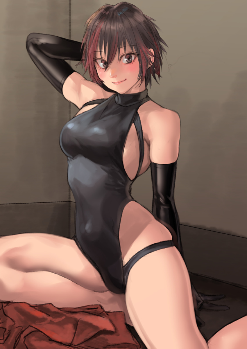 1girl bare_shoulders black_gloves brown_eyes brown_hair competition_swimsuit elbow_gloves eyebrows_visible_through_hair gloves highres kilye_4421 looking_at_viewer multicolored_hair navel one-piece_swimsuit original redhead short_hair smile solo swimsuit