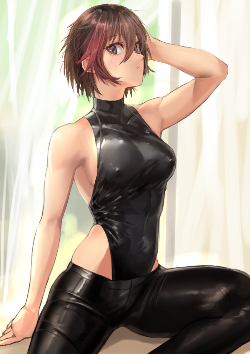1girl bare_shoulders brown_eyes brown_hair competition_swimsuit covered_navel covered_nipples eyebrows_visible_through_hair highres kilye_4421 looking_at_viewer multicolored_hair one-piece_swimsuit original redhead short_hair solo swimsuit