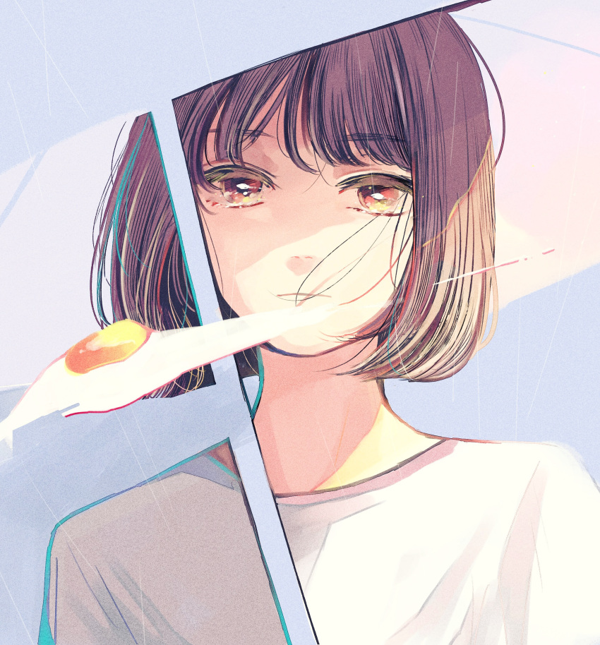 1girl absurdres bangs blending blue_background bob_cut brown_eyes brown_hair closed_mouth commentary empty_eyes fried_egg frown hair_strand highres looking_at_viewer original rain richard_(ri39p) shirt short_hair simple_background sunny_side_up_egg t-shirt umbrella upper_body