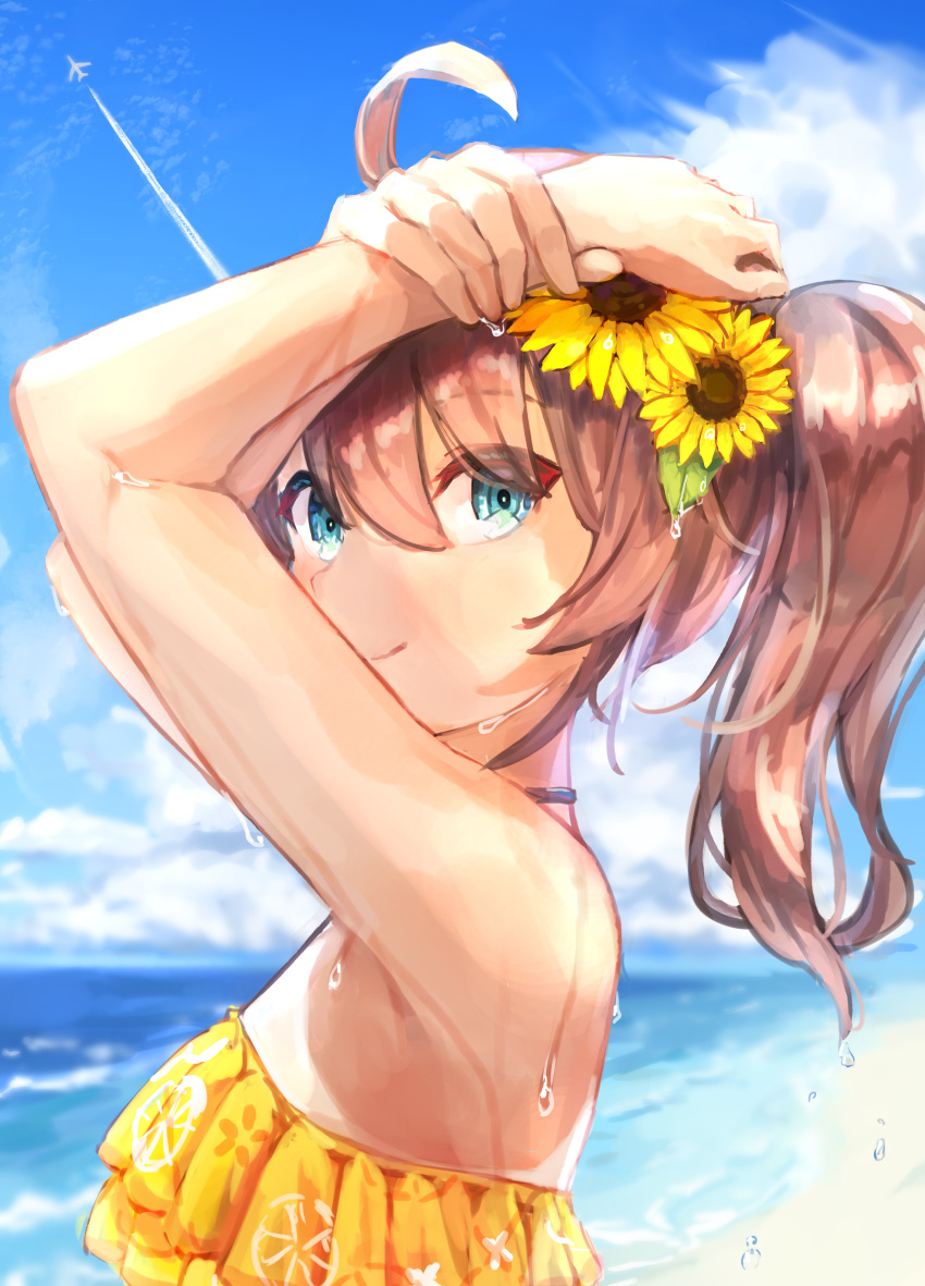 1girl absurdres ahoge aircraft airplane arms_up beach bikini blue_eyes blue_sky brown_hair closed_mouth clouds cloudy_sky commentary condensation_trail day eyebrows_visible_through_hair flower frilled_bikini frills hair_between_eyes hair_flower hair_ornament highres hololive looking_at_viewer medium_hair natsuiro_matsuri ocean outdoors ponytail sky smile solo sunflower swimsuit tan tanline upper_body virtual_youtuber wet yellow_bikini yu_hydra