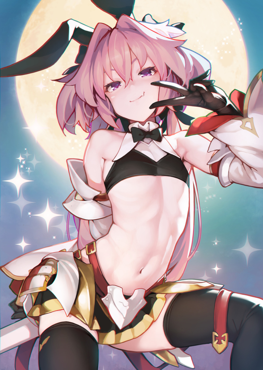 1boy absurdres astolfo_(fate) astolfo_(saber)_(fate) ataruman bare_shoulders black_bow black_gloves black_legwear black_neckwear black_ribbon blush bow bowtie detached_sleeves fang fate/apocrypha fate/grand_order fate_(series) gloves hair_bow hair_intakes hair_ribbon highres long_hair looking_at_viewer low_twintails male_focus multicolored_hair otoko_no_ko pink_hair ribbon skin_fang smile solo streaked_hair thigh-highs twintails v violet_eyes white_hair wing_collar