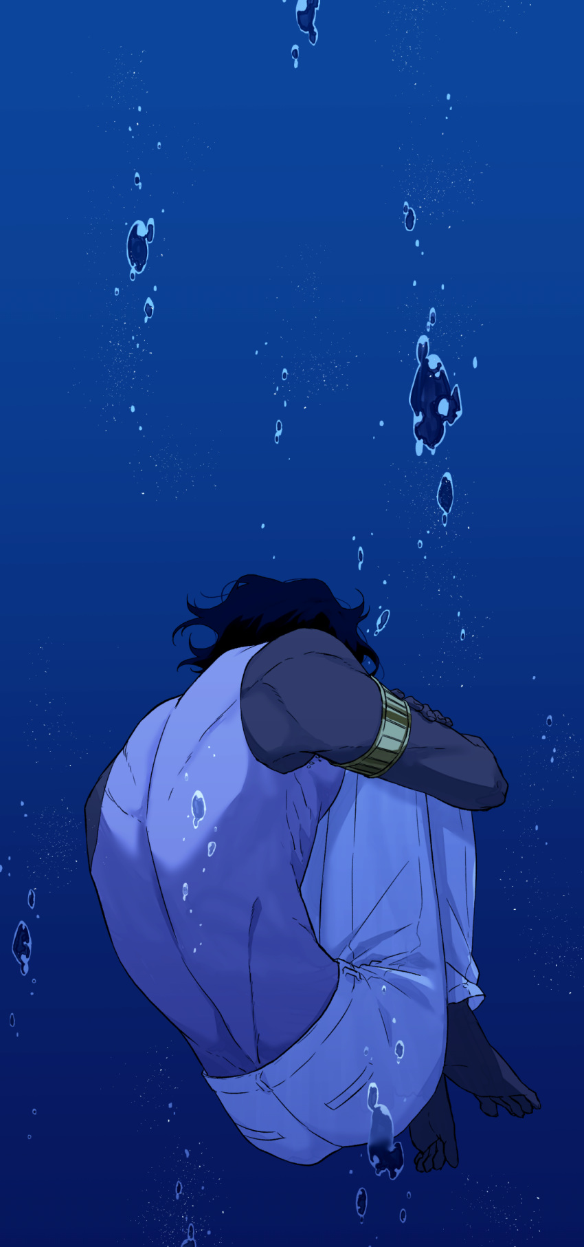 1boy arjuna_(fate/grand_order) arms_on_knees bangs bare_shoulders brown_hair cloak dark_skin dark_skinned_male fate/grand_order fate_(series) from_behind full_body highres hukahire0313 in_water jewelry legs_together male_focus shiny shiny_hair simple_background sinking solo submerged water