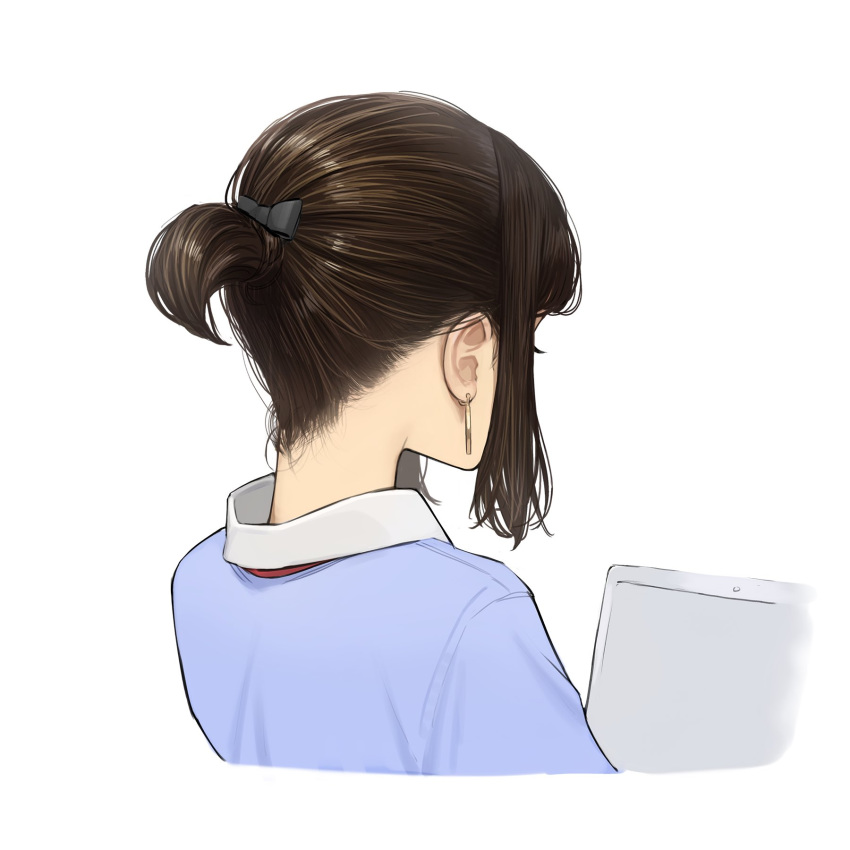 1girl black_bow blue_shirt bow brown_hair commentary_request cropped_torso earrings from_behind ganbare_douki-chan hair_bow highres jewelry nape office_lady_(yomu_(sgt_epper)) shirt short_hair short_ponytail sidelocks simple_background solo upper_body white_background yomu_(sgt_epper)