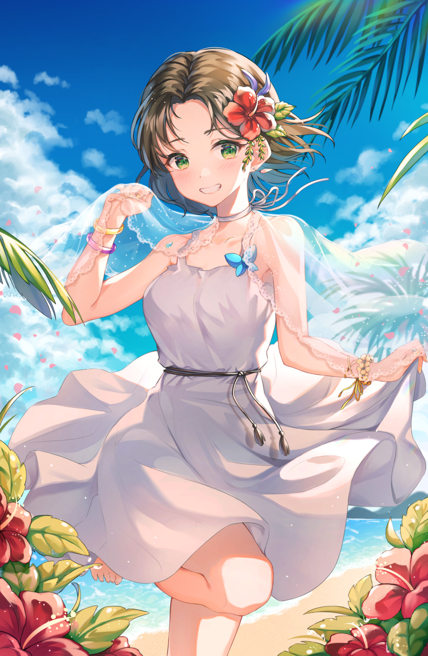 1girl absurdres bare_legs barefoot beach blue_sky blush brown_hair clouds cloudy_sky collarbone commentary_request day dress flower foot_out_of_frame green_eyes grin hair_flower hair_ornament highres knee_up looking_at_viewer ocean original outdoors pruding red_flower short_hair sky smile solo sundress white_dress