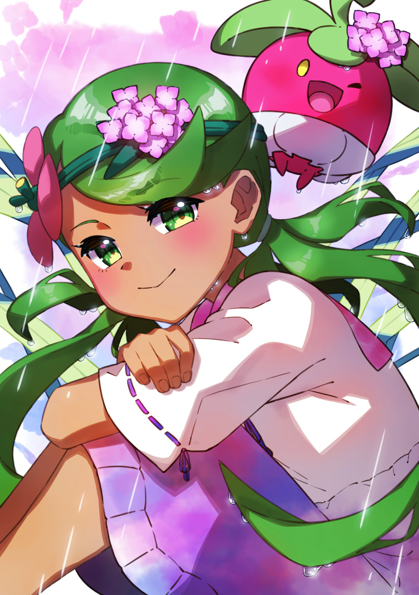 1girl absurdres alternate_costume bangs blush bounsweet commentary_request dark_skin eyebrows_visible_through_hair fingernails flower gen_7_pokemon green_eyes green_hair hair_flower hair_ornament hair_tie highres long_hair looking_at_viewer looking_to_the_side mallow_(pokemon) pokemon pokemon_(anime) pokemon_(creature) pokemon_sm_(anime) rain shiny shiny_hair smile swept_bangs taisa_(lovemokunae) tied_hair twintails water wet