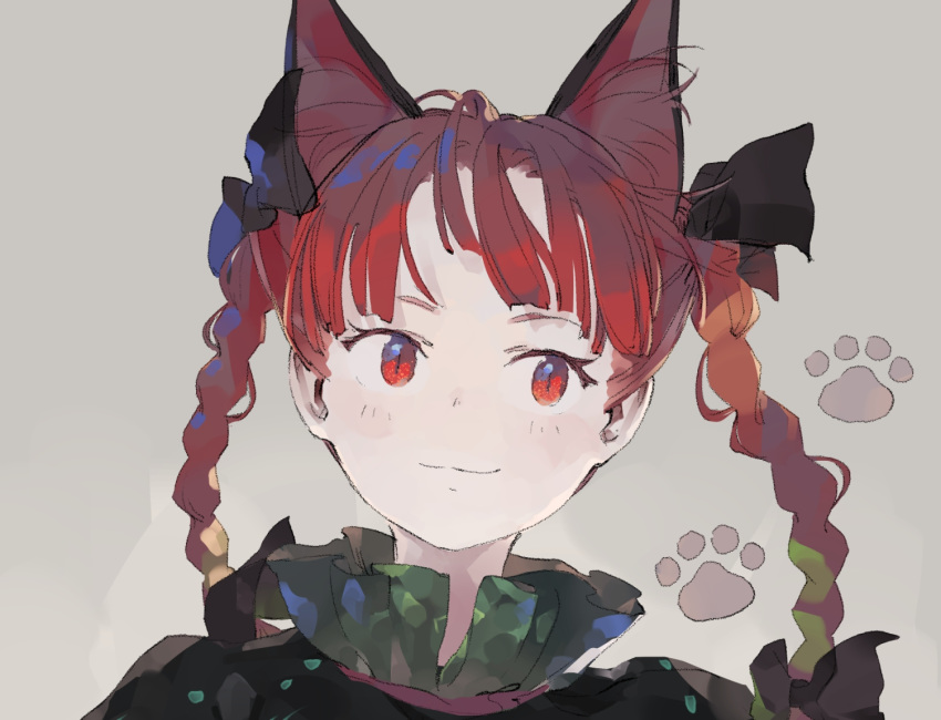 1girl animal_ears black_bow bow braid cat_ears dress green_dress hair_bow kaenbyou_rin long_hair paw_print portrait red_eyes redhead shihou_(g-o-s) simple_background smile solo symbol_commentary touhou twin_braids twintails