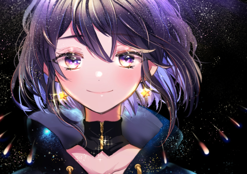 1girl bangs beni_ttt black_background black_hair collarbone colored_inner_hair commentary_request earrings eyebrows_visible_through_hair face highres jewelry looking_at_viewer multicolored_hair original purple_hair short_hair smile solo star_(symbol) star_earrings starry_background violet_eyes yellow_eyes