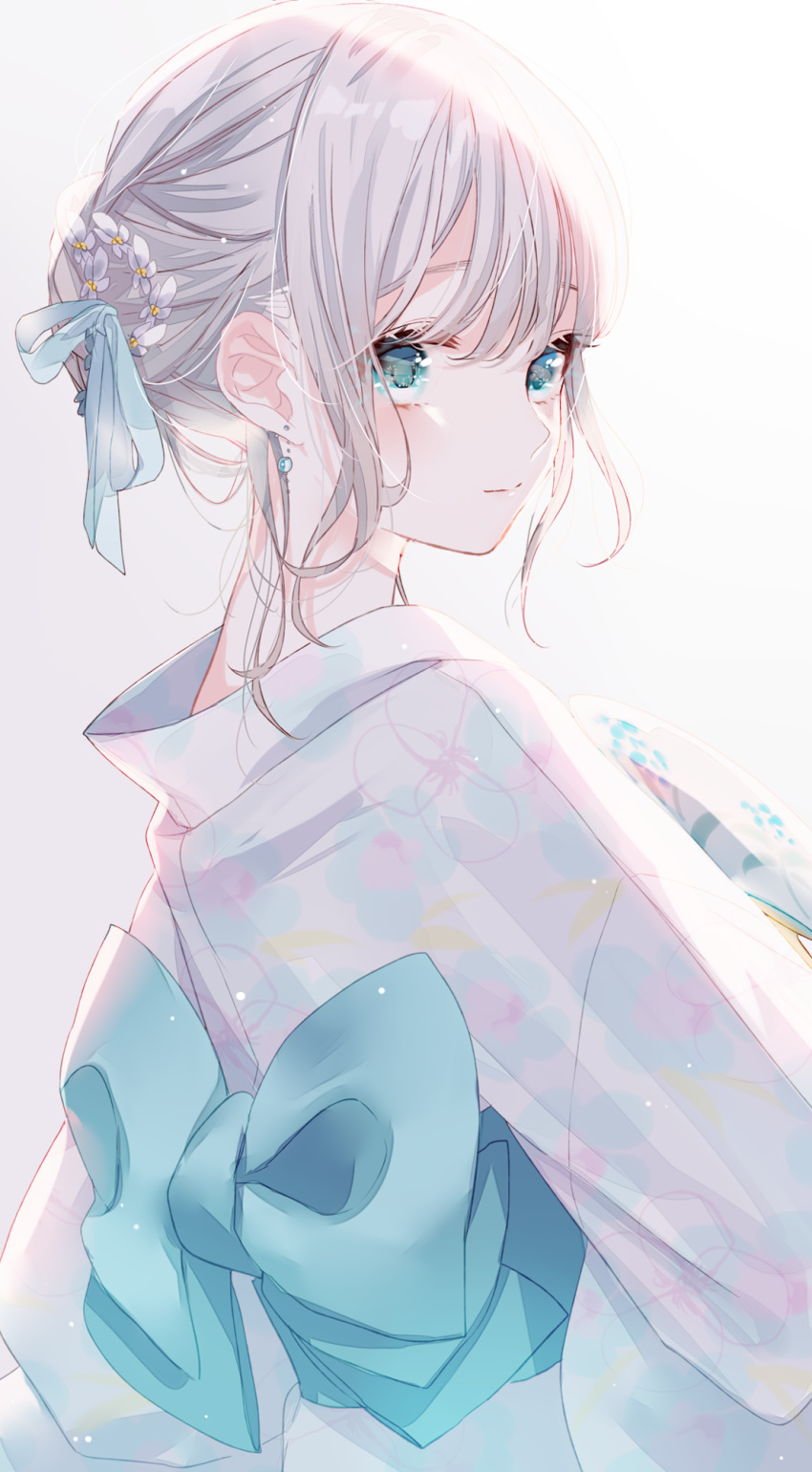 1girl back_bow bangs blue_bow blue_eyes bow closed_mouth commentary_request earrings eyebrows_behind_hair fan floral_print flower gradient gradient_background grey_background hair_between_eyes hair_bow hair_flower hair_ornament highres japanese_clothes jewelry kimono looking_to_the_side misumi_(macaroni) original paper_fan print_kimono silver_hair solo uchiwa white_background white_flower white_kimono