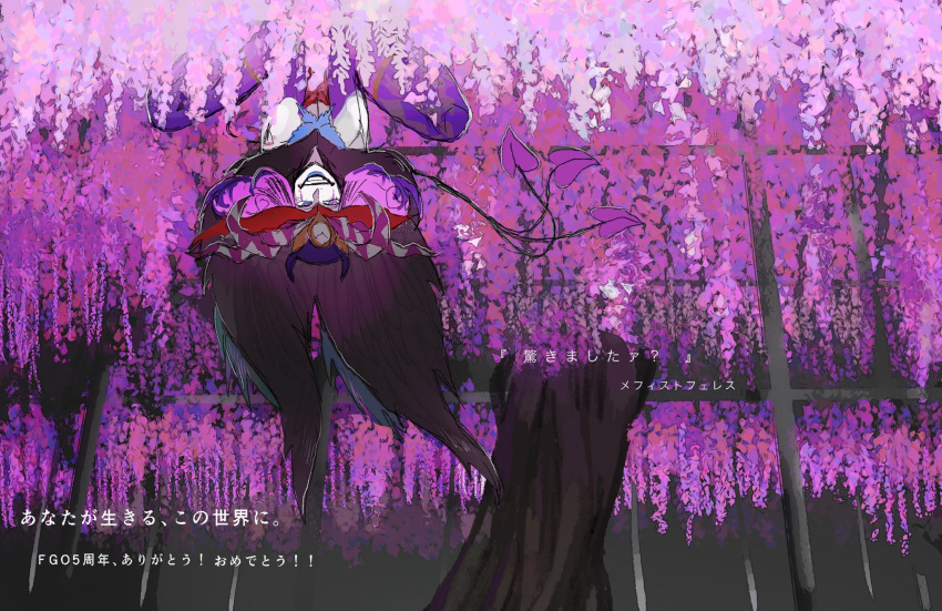 1boy argyle argyle_legwear blue_eyes blue_lipstick cape center_opening cherry_blossoms commentary_request curly_hair dimple elbow_gloves fate/grand_order fate_(series) fur-trimmed_cape fur_collar fur_trim gloves grey_background grin happy hat headpiece highres horns in_tree lipstick makeup male_focus medium_hair mephistopheles_(fate/grand_order) multicolored multicolored_eyes multiple_tails pantyhose purple_hair sitting sitting_in_tree smile solo tail teardrop thick_eyebrows translation_request tree tree_branch unzipped upside-down violet_eyes white_skin wkt_uraa