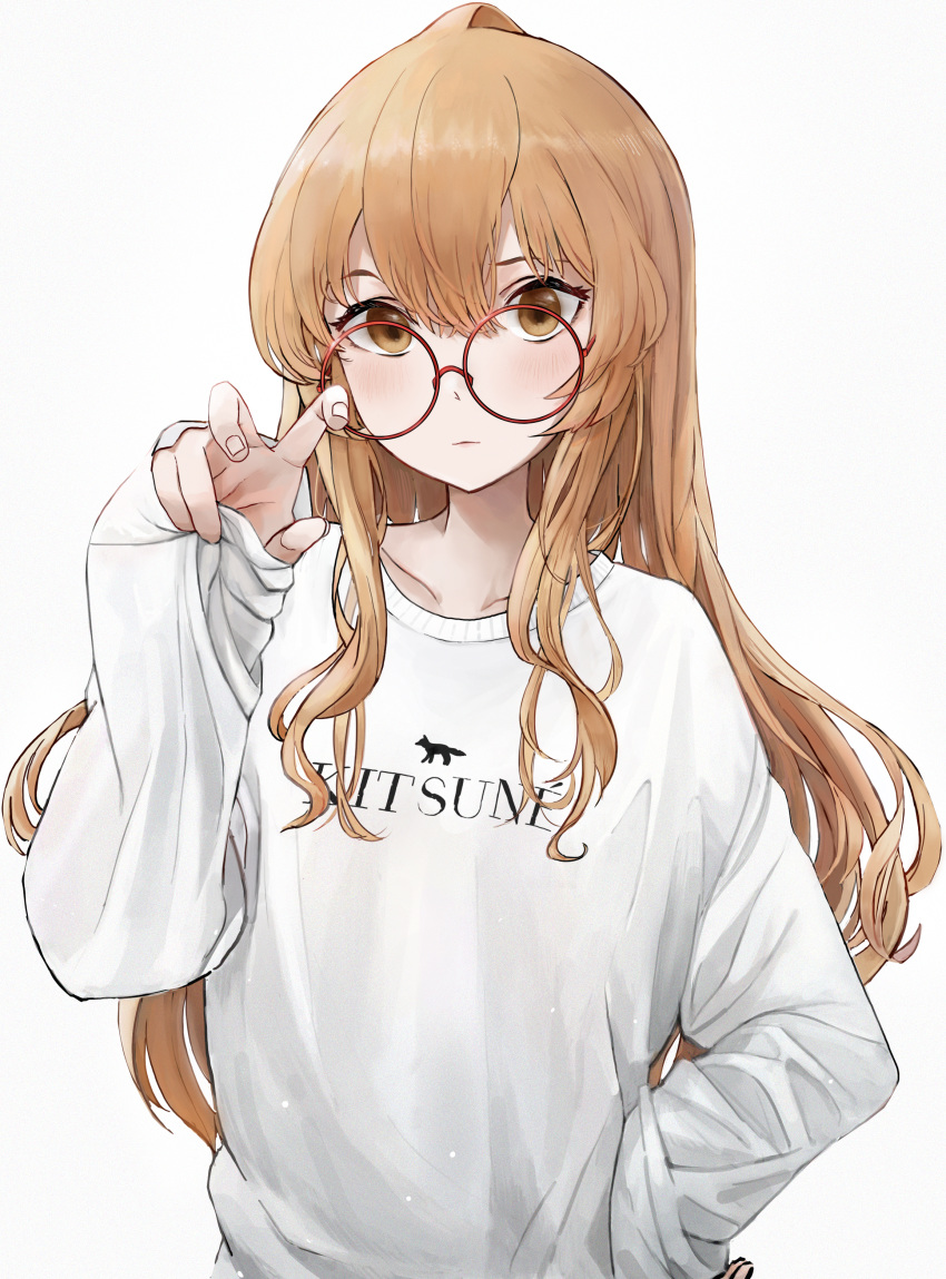 1girl absurdres aisaka_taiga alternate_costume animal_print bangs blush brown_eyes brown_hair closed_mouth clothes_writing collarbone commentary envysoi glass glasses grey_background hair_between_eyes hand_on_hip hand_up highres huge_filesize long_hair long_sleeves looking_at_viewer red-framed_eyewear simple_background sleeves_past_wrists solo sweater toradora! upper_body white_sweater
