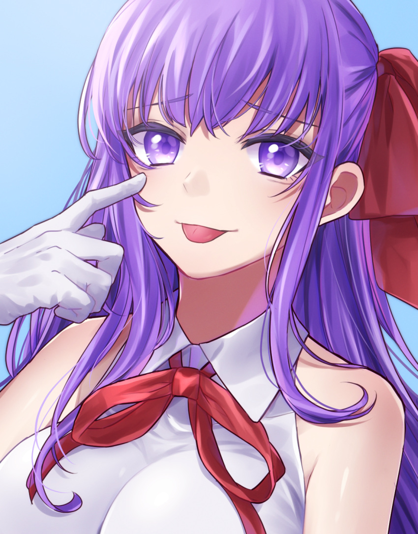 1girl bangs bare_shoulders bb_(fate)_(all) bb_(fate/extra_ccc) blue_background blush breasts closed_mouth fate/extra fate/extra_ccc fate_(series) gloves hair_ribbon highres large_breasts leotard long_hair looking_at_viewer neck_ribbon purple_hair red_ribbon ribbon smile soramame_pikuto tongue tongue_out very_long_hair violet_eyes white_gloves white_leotard