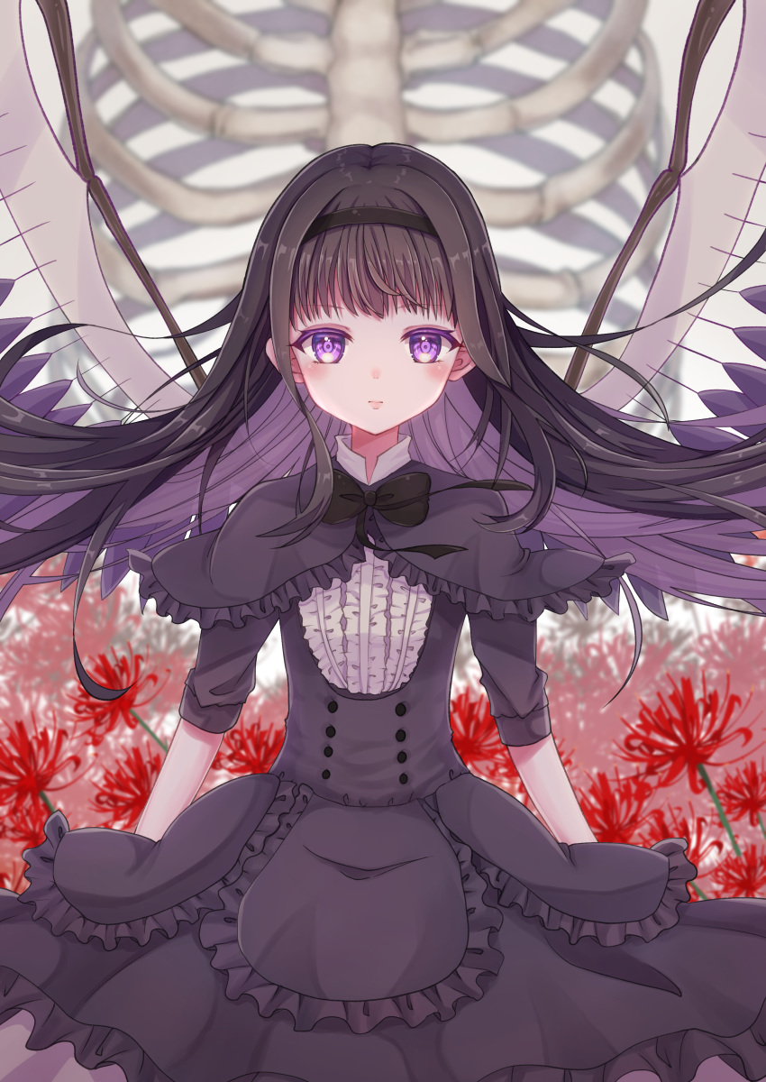 1girl absurdres akemi_homura black_capelet black_dress black_hair black_hairband black_neckwear blush capelet closed_mouth dress frilled_capelet frills gothic_lolita hair_intakes hairband highres layered_dress lolita_fashion long_dress long_hair looking_at_viewer mahou_shoujo_madoka_magica multicolored_hair nanahosiryuuki silver_hair solo standing two-tone_hair very_long_hair violet_eyes wings