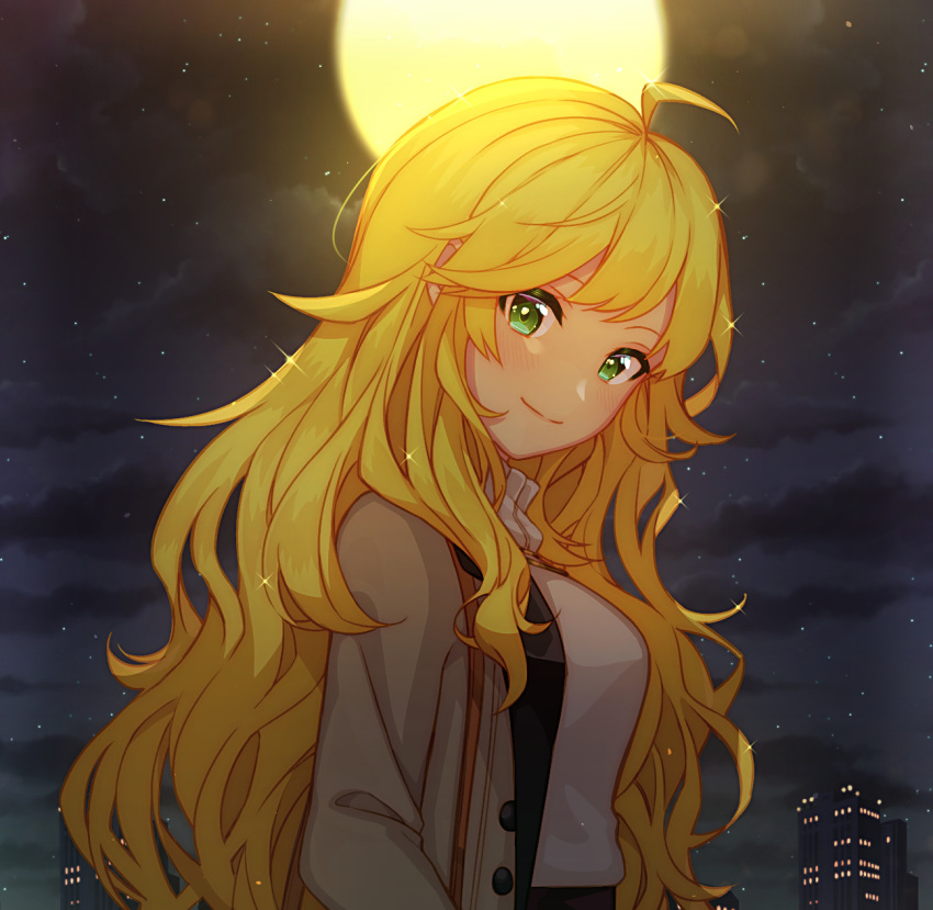 1girl ahoge blonde_hair blush building clouds cloudy_sky commentary full_moon green_eyes highres hoshii_miki idolmaster idolmaster_(classic) jugemu_(qqkyon) long_hair looking_at_viewer moon night night_sky sky smile solo star_(sky) starry_sky