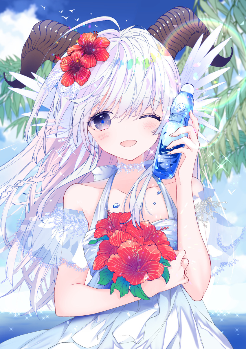 1girl ;d bangs bare_shoulders blush bottle bouquet collarbone commentary_request curled_horns day dress eyebrows_visible_through_hair flower grey_eyes hair_between_eyes hair_flower hair_ornament hand_up highres holding holding_bottle horizon horns konataeru long_hair looking_at_viewer ocean one_eye_closed open_mouth original outdoors ramune red_flower silver_hair sleeveless sleeveless_dress smile solo sparkle upper_body very_long_hair water white_dress