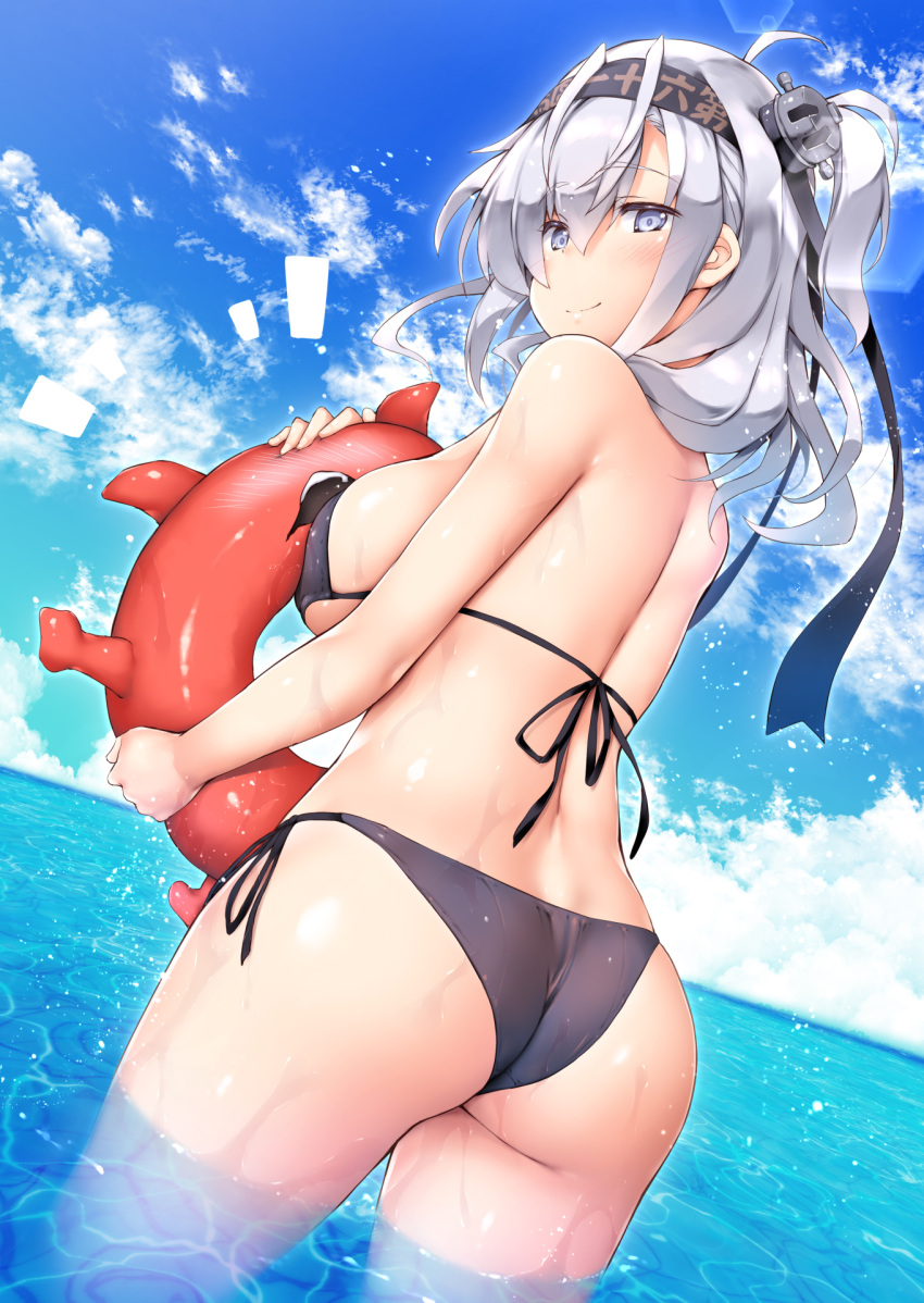 /\/\/\ 1girl ahoge ass back bare_arms bare_back bare_shoulders bikini black_bikini black_hairband black_ribbon blue_hair blue_sky blush breasts closed_mouth clothes_writing commentary_request cowboy_shot day dutch_angle enemy_lifebuoy_(kantai_collection) from_behind hair_ornament hairband highres holding horizon innertube kantai_collection large_breasts long_hair looking_at_viewer looking_back ocean one_side_up outdoors ribbon ruschuto side-tie_bikini sideboob silver_hair sky smile suzutsuki_(kantai_collection) swimsuit water wet