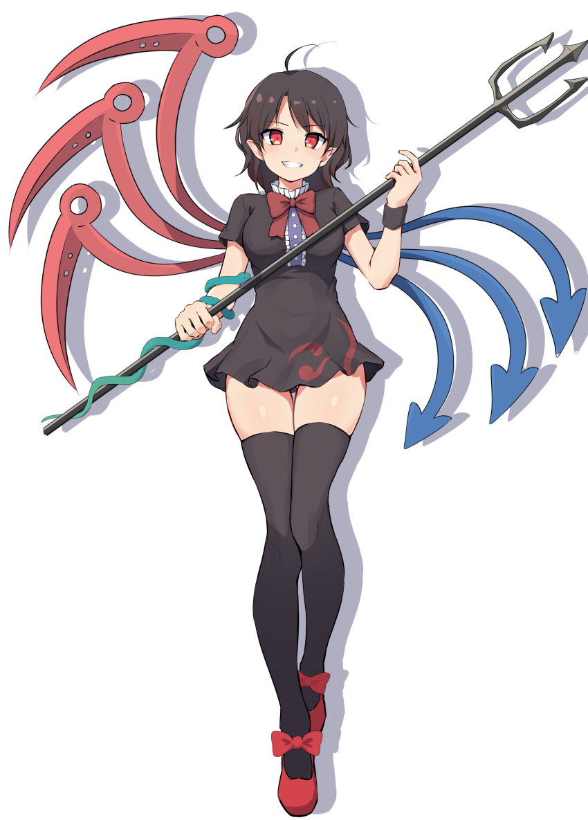 1girl absurdres ahoge asymmetrical_wings black_dress black_hair black_legwear blue_wings bow breasts dress forneus_0 full_body highres holding holding_weapon houjuu_nue looking_at_viewer medium_breasts pointy_ears polearm red_bow red_eyes red_footwear red_neckwear red_wings shoe_bow shoes short_dress short_hair short_sleeves simple_background smile snake solo standing thigh-highs thigh_gap touhou trident weapon white_background wings wristband