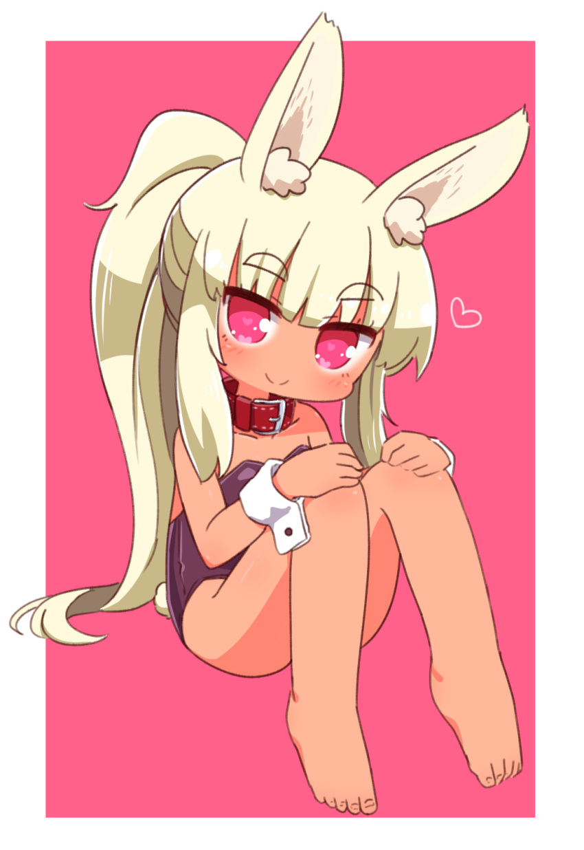 1girl animal_ear_fluff animal_ears bangs bare_legs bare_shoulders barefoot blonde_hair blunt_bangs blush bunny_tail bunnysuit closed_mouth collar collarbone commentary_request eyebrows_visible_through_hair full_body heart heart-shaped_pupils high_ponytail highres knees_up leotard long_hair masurao_(sekaiju) naga_u ponytail purple_leotard rabbit_ears red_background red_collar red_eyes sekaiju_no_meikyuu sekaiju_no_meikyuu_5 sitting smile solo strapless strapless_leotard symbol-shaped_pupils tail thick_eyebrows two-tone_background very_long_hair white_background wrist_cuffs