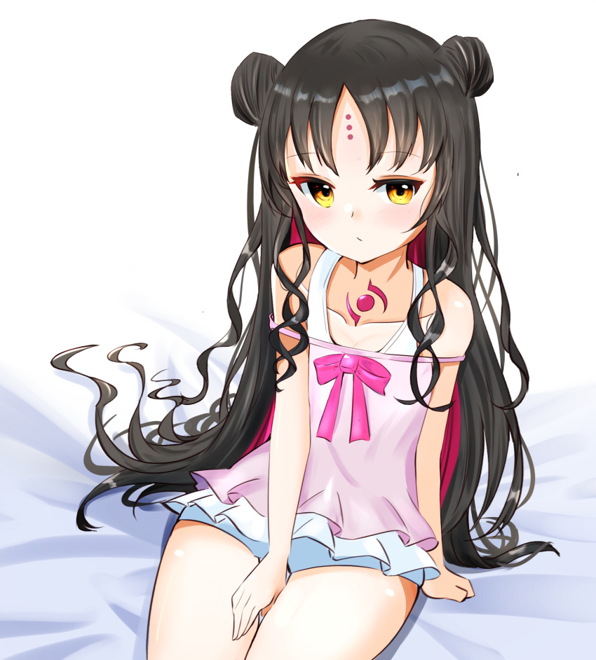 1girl black_hair brown_eyes camisole double_bun dreamoon facial_mark fate/grand_order fate_(series) forehead_mark hair_bun hand_on_own_thigh highres long_hair no_pants pink_camisole sesshouin_kiara sesshouin_kiara_(lily) sitting solo swimsuit swimsuit_under_clothes thighs very_long_hair white_swimsuit