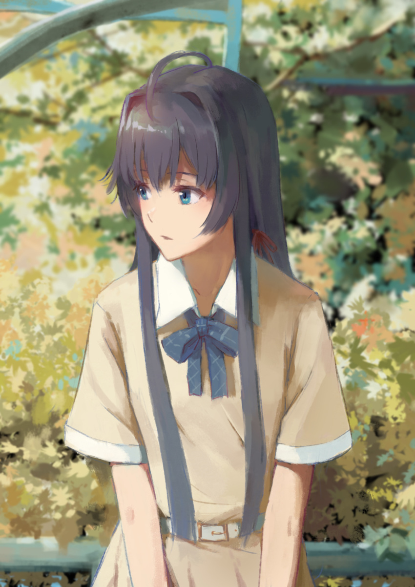 1girl ahoge black_hair blue_eyes blue_ribbon blurry blurry_background casual day dress hair_intakes hair_ribbon highres long_hair looking_to_the_side neck_ribbon outdoors red_ribbon ribbon shiny shiny_hair short_sleeves solo standing straight_hair sundress very_long_hair viscum yahari_ore_no_seishun_lovecome_wa_machigatteiru. yellow_dress yukinoshita_yukino