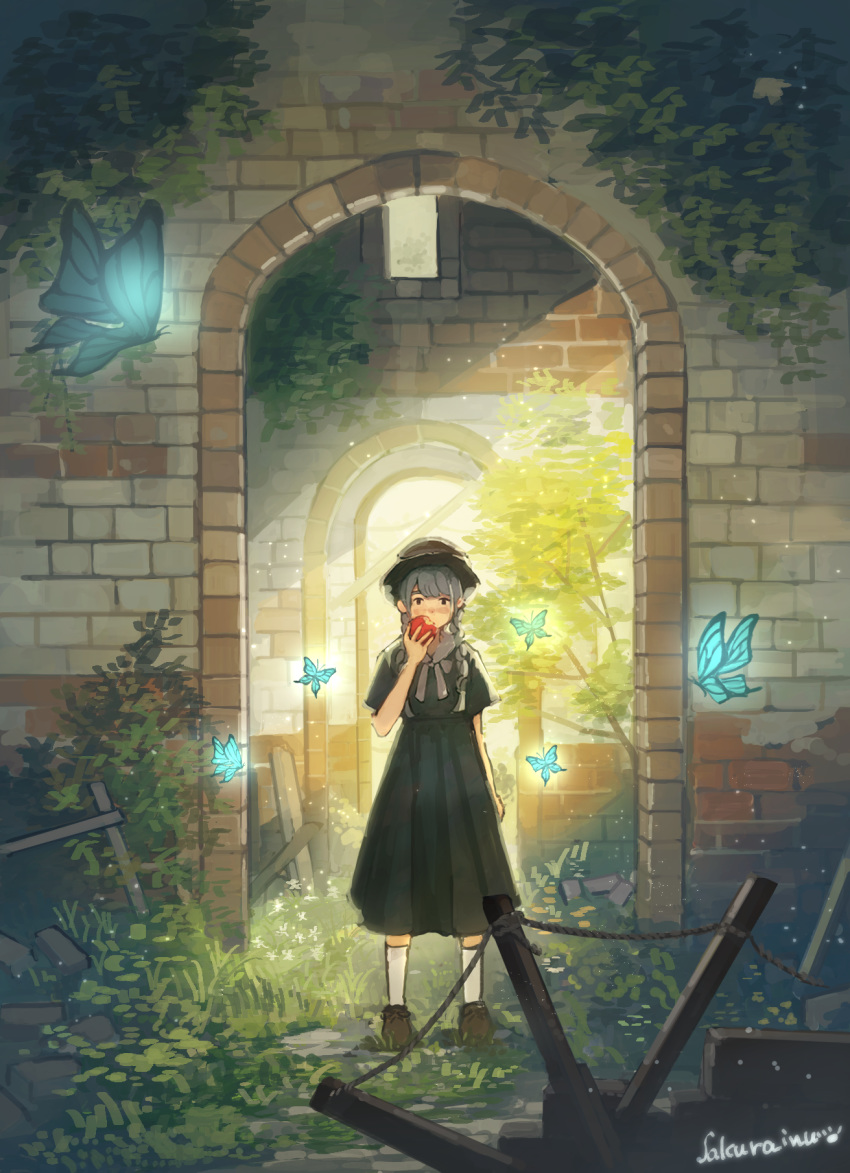 1girl apple arch arm_at_side artist_name black_dress black_headwear blue_butterfly blush bow bug butterfly dress eating fantasy food fruit grey_bow grey_hair hat highres holding holding_food holding_fruit insect original outdoors ruins sakura_inu_(itoyatomo) scenery short_sleeves standing sunlight tree