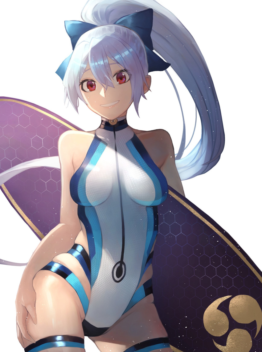 1girl bangs blue_bow blue_swimsuit bow breasts fate/grand_order fate_(series) grin hair_between_eyes hair_bow highleg highleg_swimsuit highres large_breasts long_hair looking_at_viewer mitsudomoe_(shape) one-piece_swimsuit ponytail red_eyes silver_hair skymax smile surfboard swimsuit thighs tomoe_(symbol) tomoe_gozen_(fate/grand_order) tomoe_gozen_(swimsuit_saber)_(fate) two-tone_swimsuit white_swimsuit