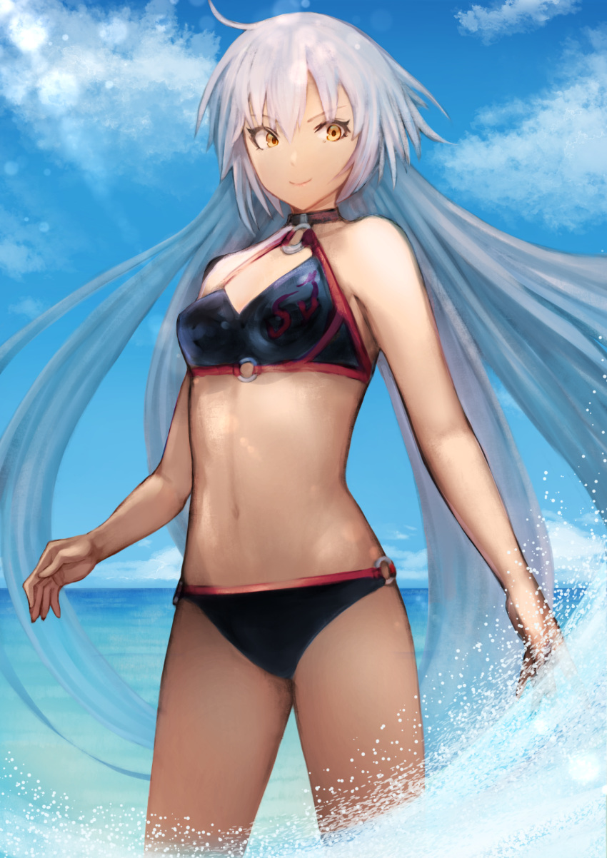 1girl bangs bikini black_bikini blue_sky breasts chienon choker closed_mouth clouds collarbone cowboy_shot day fate/grand_order fate_(series) floating_hair hair_between_eyes highres jeanne_d'arc_(alter_swimsuit_berserker) jeanne_d'arc_(fate)_(all) long_hair medium_breasts navel o-ring o-ring_bikini ocean outdoors print_bikini shiny shiny_hair silver_hair sky smile solo standing swimsuit very_long_hair yellow_eyes