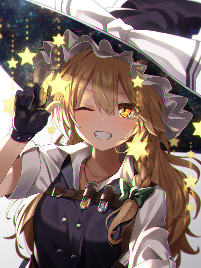 1girl bangs black_gloves blonde_hair blush bow braid gloves green_bow greenkohgen grey_background grin hair_between_eyes hair_bow hat hat_bow highres kirisame_marisa long_hair one_eye_closed partly_fingerless_gloves shirt short_sleeves side_braid simple_background smile solo star_(symbol) touhou upper_body vest vial white_bow white_shirt witch_hat yellow_eyes