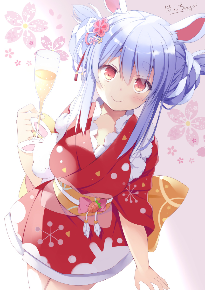 1girl absurdres alcohol animal_ears blue_hair champagne champagne_flute closed_mouth commentary_request cup drinking_glass eyebrows_visible_through_hair highres holding holding_cup hololive hoshino_koucha japanese_clothes kimono looking_at_viewer multicolored_hair rabbit_ears red_eyes red_kimono smile solo thick_eyebrows two-tone_hair usada_pekora virtual_youtuber white_hair