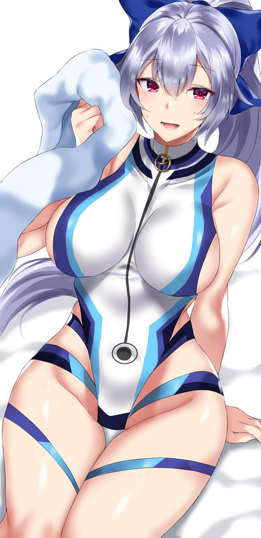 1girl absurdres bangs blue_bow blue_swimsuit blush bow breasts farys_(afopahqfw) fate/grand_order fate_(series) hair_between_eyes hair_bow highleg highleg_swimsuit highres large_breasts long_hair looking_at_viewer one-piece_swimsuit open_mouth ponytail red_eyes silver_hair sitting smile swimsuit thighs tomoe_gozen_(fate/grand_order) tomoe_gozen_(swimsuit_saber)_(fate) towel two-tone_swimsuit white_swimsuit