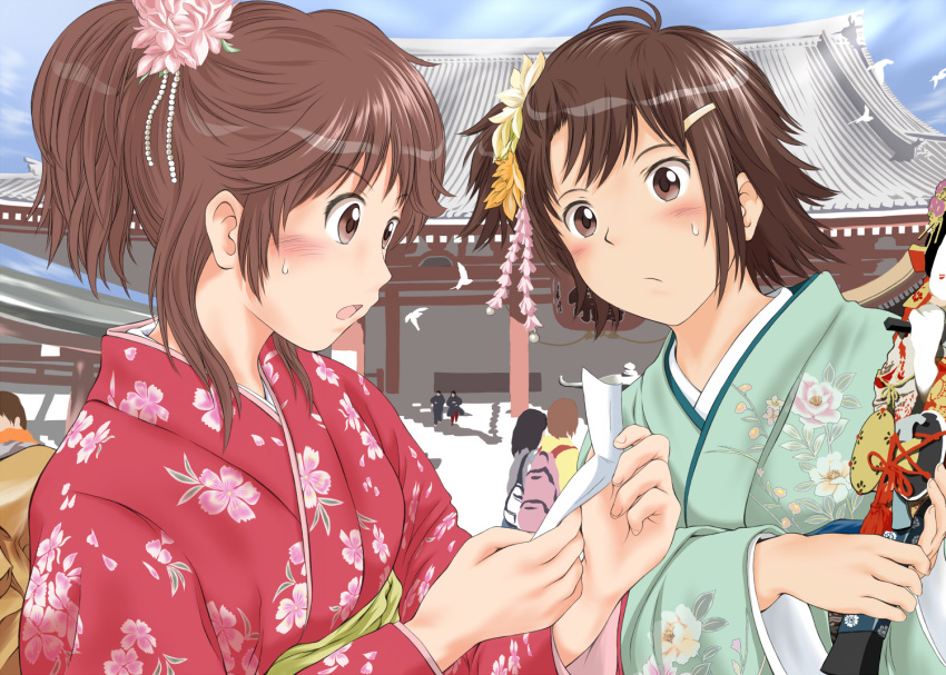 2girls amagami blush brown_eyes brown_hair commentary_request flower furisode green_kimono hair_flower hair_ornament itou_kanae_(amagami) japanese_clothes keisuke_(0320030103200301) kimono multiple_girls new_year red_kimono sakurai_rihoko short_hair short_ponytail short_sidetail sweatdrop