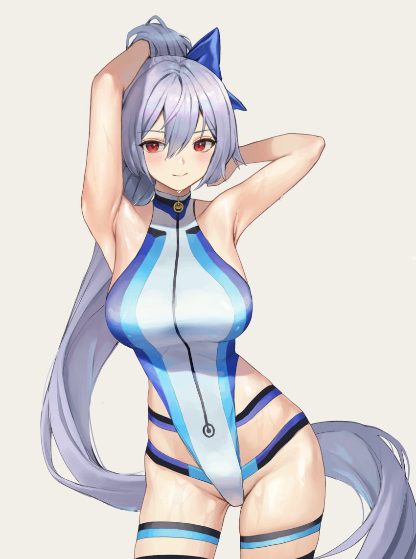 1girl absurdres armpits arms_behind_head arms_up bare_arms bare_shoulders bow competition_swimsuit cowboy_shot fate/grand_order fate_(series) groin hair_between_eyes hair_bow highleg highleg_swimsuit highres long_hair looking_at_viewer one-piece_swimsuit ponytail red_eyes silver_hair simple_background skindentation smile solo standing swimsuit thigh_strap thighs tomoe_gozen_(fate/grand_order) tomoe_gozen_(swimsuit_saber)_(fate) very_long_hair white_background xi_xeong