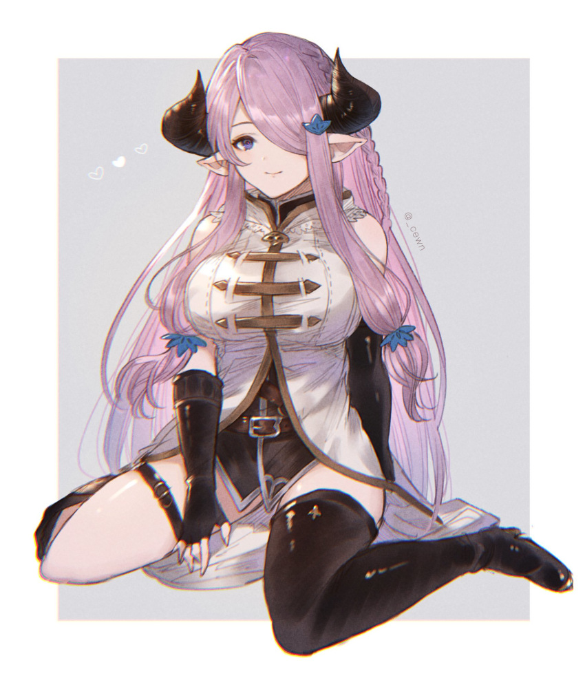 1girl asymmetrical_footwear bangs bare_shoulders belt blue_eyes boots braid breasts closed_mouth draph elbow_gloves fingerless_gloves gloves granblue_fantasy hair_ornament hair_over_one_eye highres horns kiri_ph large_breasts lips long_hair looking_at_viewer narmaya_(granblue_fantasy) pink_hair pointy_ears purple_background shiny shiny_hair shiny_skin signature simple_background single_thigh_boot sitting sleeveless smile solo thigh-highs thigh_boots thigh_strap thighs tied_hair wariza