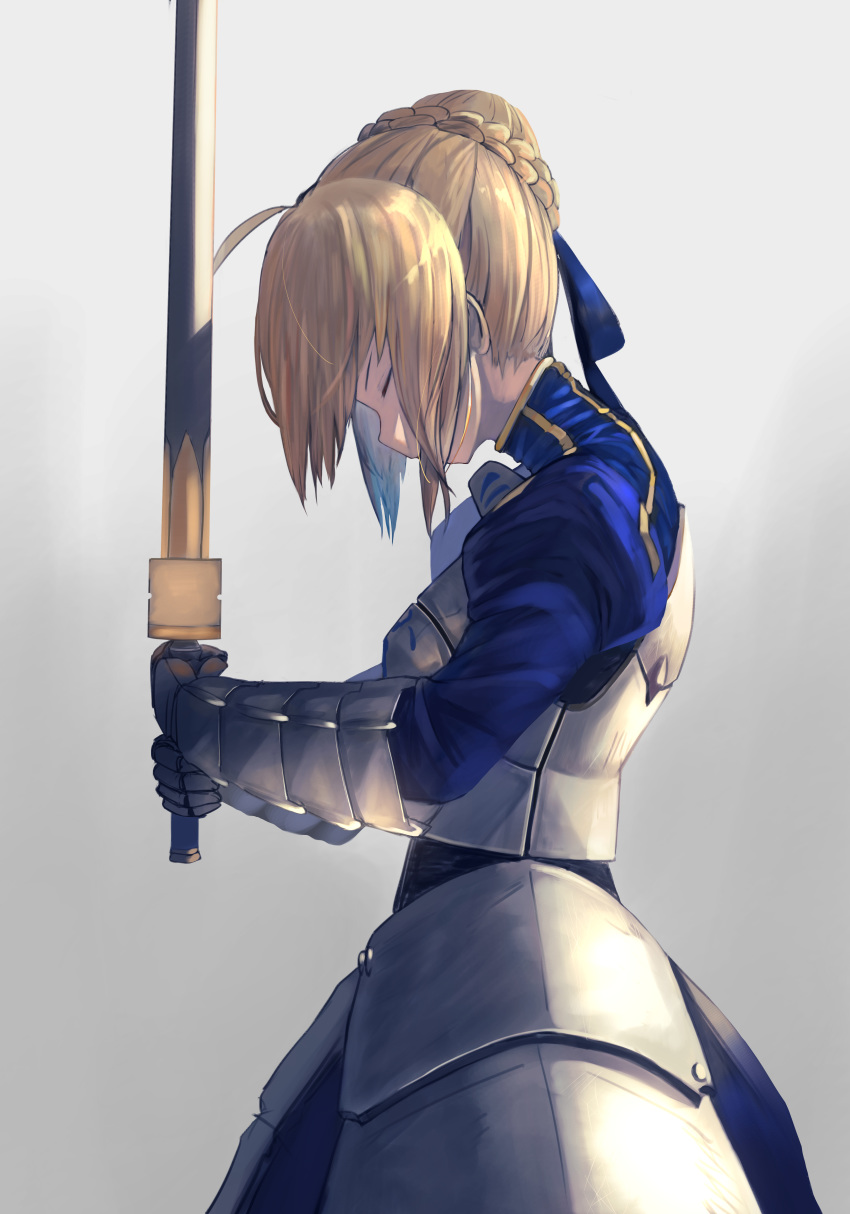 1girl absurdres ahoge armor armored_dress artoria_pendragon_(all) bangs blonde_hair blue_ribbon braid braided_bun closed_eyes fate/stay_night fate_(series) from_side gauntlets highres holding holding_weapon lard_(kumazakiyuta) long_skirt looking_down ribbon saber skirt solo sword upper_body weapon