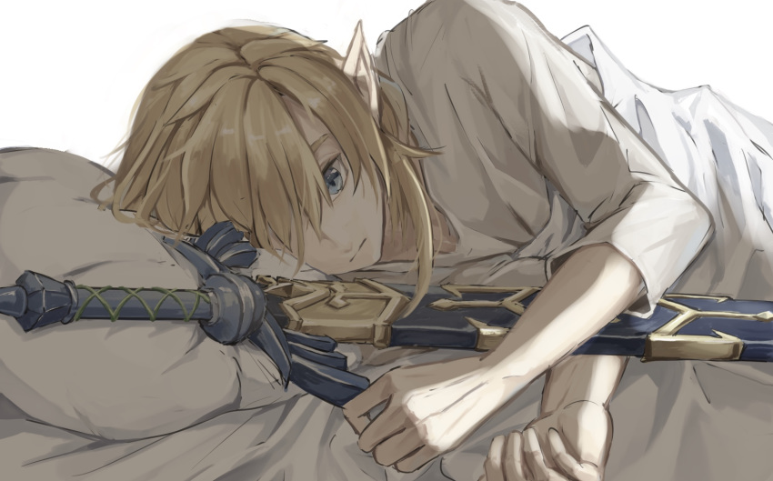 1boy bangs blanket blonde_hair blue_eyes closed_mouth commentary_request hair_over_one_eye highres link looking_at_viewer lying male_focus master_sword medium_hair on_side one_eye_covered pillow pointy_ears sleeves_past_elbows solo sword tete_tuyuten the_legend_of_zelda upper_body weapon