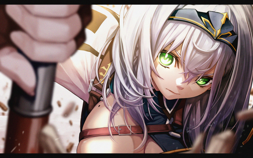 &gt;:( 1girl blurry braid breasts close-up closed_mouth depth_of_field fenrir_(fenlil0316) glaring green_eyes hairband highres holding holding_weapon hololive large_breasts looking_at_viewer mace mole mole_on_breast shirogane_noel short_hair side_braid silver_hair skindentation solo strap v-shaped_eyebrows virtual_youtuber weapon