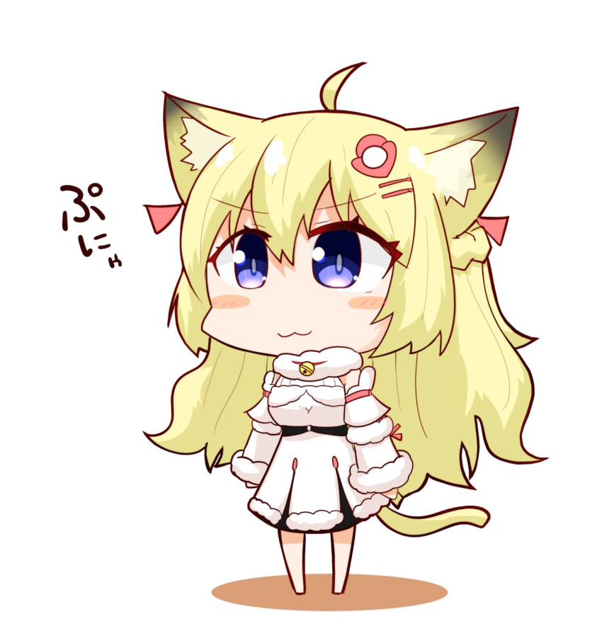 1girl :3 ahoge animal_ear_fluff animal_ears blonde_hair blue_eyes blush breasts cat_ears cat_girl cat_tail chibi commentary_request detached_sleeves dress eyebrows_visible_through_hair fur_collar hair_between_eyes hair_ornament hairclip highres hololive kuroshiro1011 looking_at_viewer medium_breasts simple_background sleeveless sleeveless_dress solo tail tsunomaki_watame virtual_youtuber white_background white_dress white_sleeves