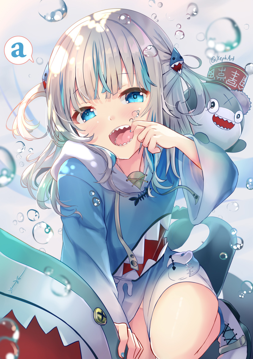 1girl blue_eyes bubble english_commentary gawr_gura hair_ornament highres hololive hololive_english looking_at_viewer medium_hair open_mouth shark_tail shoes silver_hair simple_background solo speech_bubble teeth twitter_username xephonia
