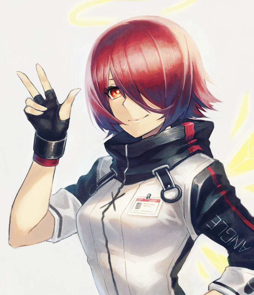 1girl a-er_(akkij0358) arknights bangs black_gloves breasts commentary_request exusiai_(arknights) fingerless_gloves gloves grey_background hair_over_one_eye halo hand_up high_collar highres id_card jacket looking_at_viewer raglan_sleeves red_eyes redhead short_hair short_sleeves simple_background small_breasts smile solo upper_body w white_jacket