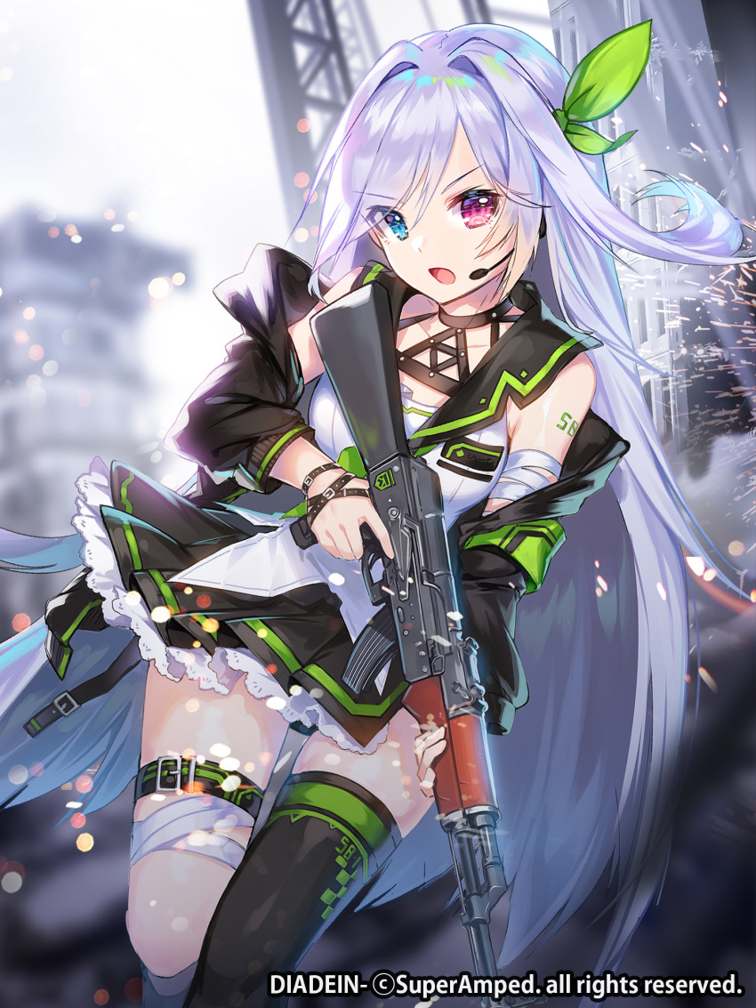 1girl apple_caramel assault_rifle blue_eyes cow diadein gun heterochromia highres holding holding_gun holding_weapon long_hair open_mouth rifle silver_hair solo thigh-highs very_long_hair violet_eyes weapon