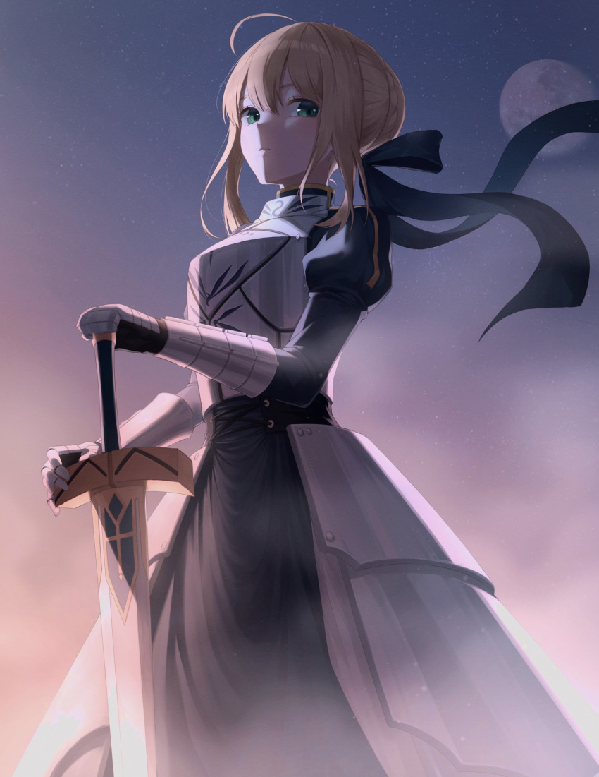 1girl ahoge armor armored_dress artoria_pendragon_(all) bangs blonde_hair blue_ribbon braid breastplate closed_mouth commentary_request dress excalibur fate/stay_night fate_(series) faulds full_moon gauntlets green_eyes hair_ribbon highres holding holding_sword holding_weapon juliet_sleeves long_sleeves looking_at_viewer moon night night_sky outdoors puffy_sleeves ribbon saber short_hair sky solo standing star_(sky) starry_sky sword weapon xiho_(suna)