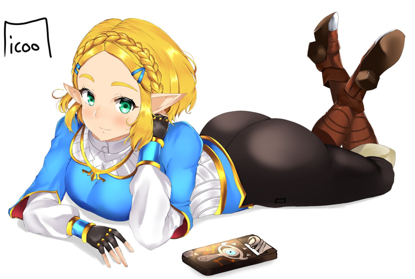 1girl ass black_gloves blonde_hair boots breasts commentary fingerless_gloves gloves green_eyes hair_ornament hairclip highres huge_ass icoo legs_up medium_breasts pointy_ears princess_zelda sheikah_slate short_hair simple_background smile solo the_legend_of_zelda the_legend_of_zelda:_breath_of_the_wild white_background