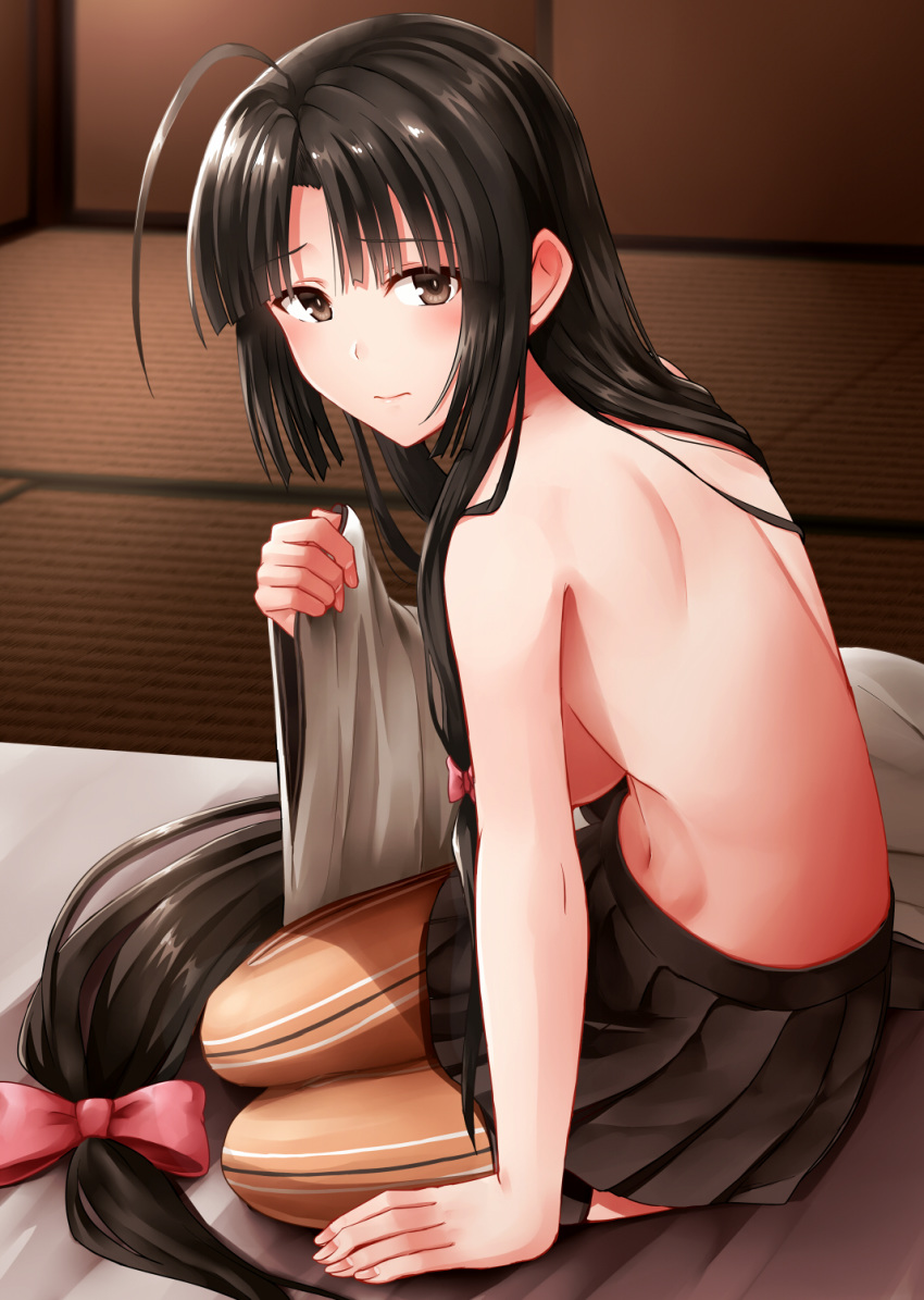 1girl ahoge arm_support black_hair black_skirt blush breasts brown_eyes closed_mouth hair_ribbon hakama_skirt highres holding japanese_clothes kamelie kantai_collection long_hair looking_at_viewer low-tied_long_hair medium_breasts navel pleated_skirt ponytail ribbon shouhou_(kantai_collection) sitting skirt solo tatami thigh-highs topless very_long_hair
