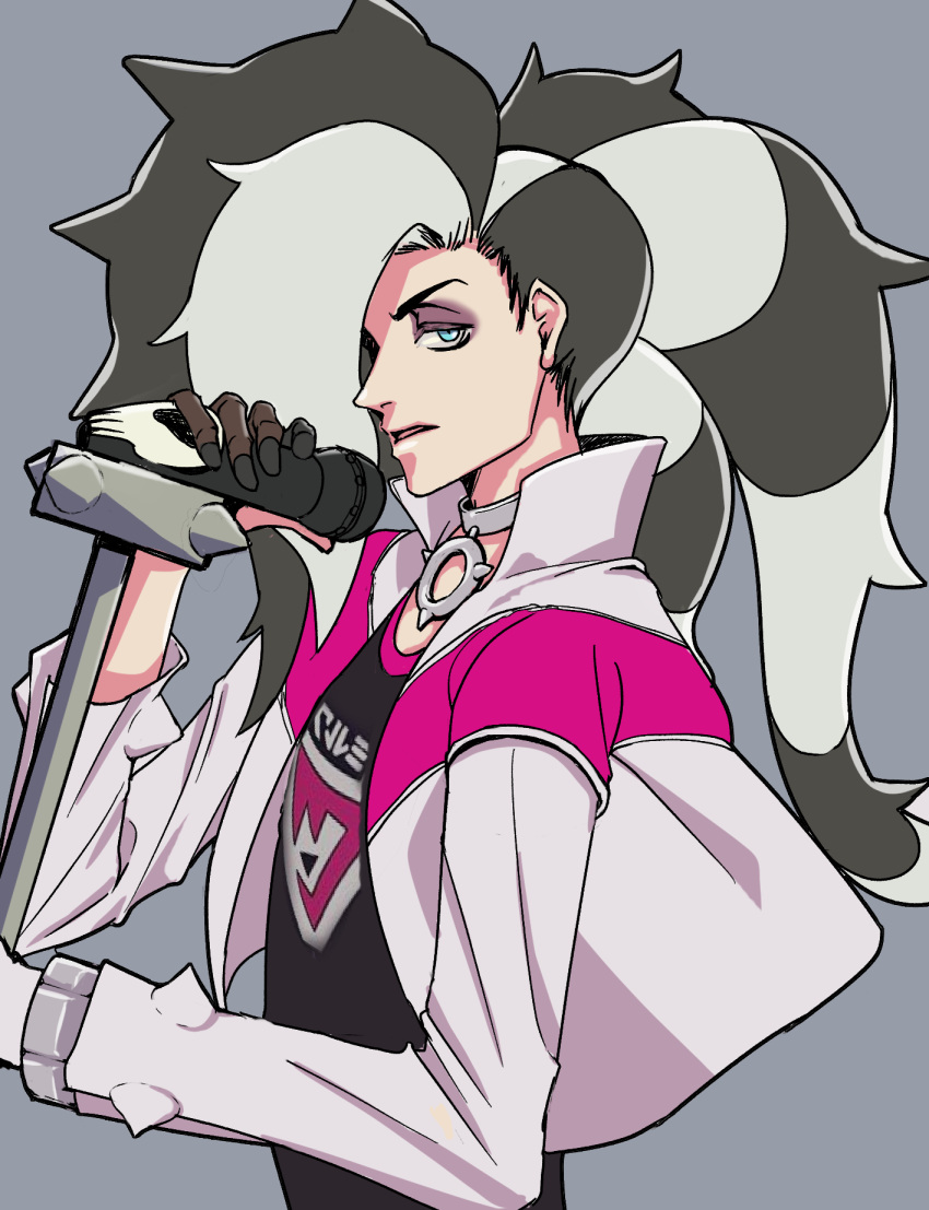 1boy aqua_eyes black_hair cropped_jacket eyeshadow floating_clothes gloves grey_background gym_leader highres holding holding_microphone jacket kon_no_senba long_hair looking_to_the_side makeup male_focus microphone multicolored_hair piers_(pokemon) pokemon pokemon_(game) pokemon_swsh solo two-tone_hair upper_body white_hair white_jacket